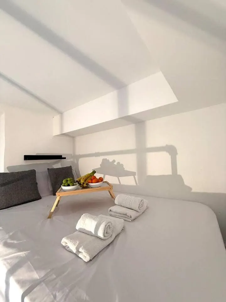 Studio In The City Center! Malaga Apartment