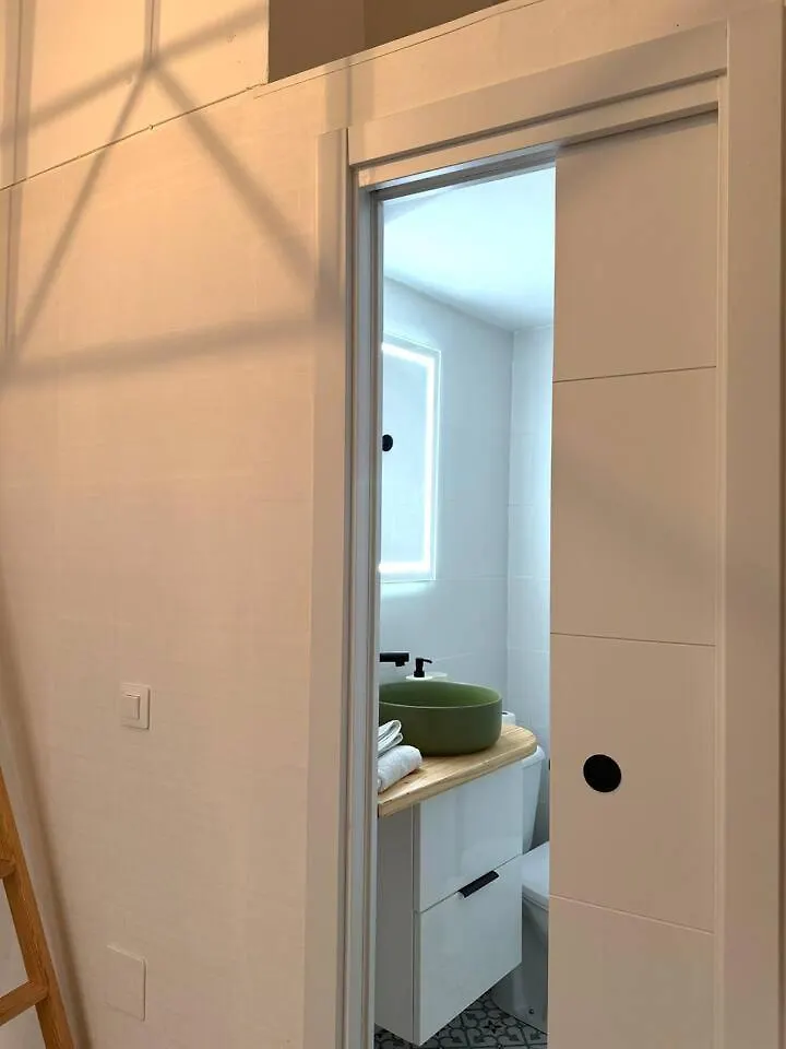 Studio In The City Center! Malaga Apartment